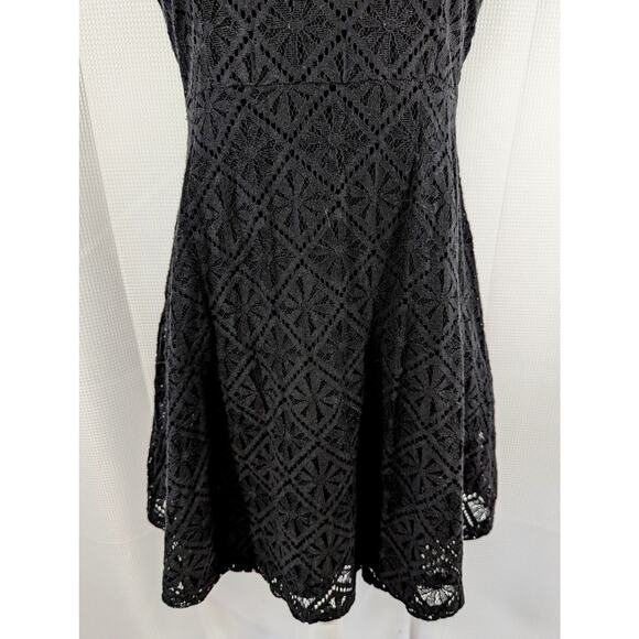NWOT! MONTEAU LOS ANGELES! RICH BLACK STRETCH LACE OVER BLACK, DRESS! SZ M - Picture 4 of 8